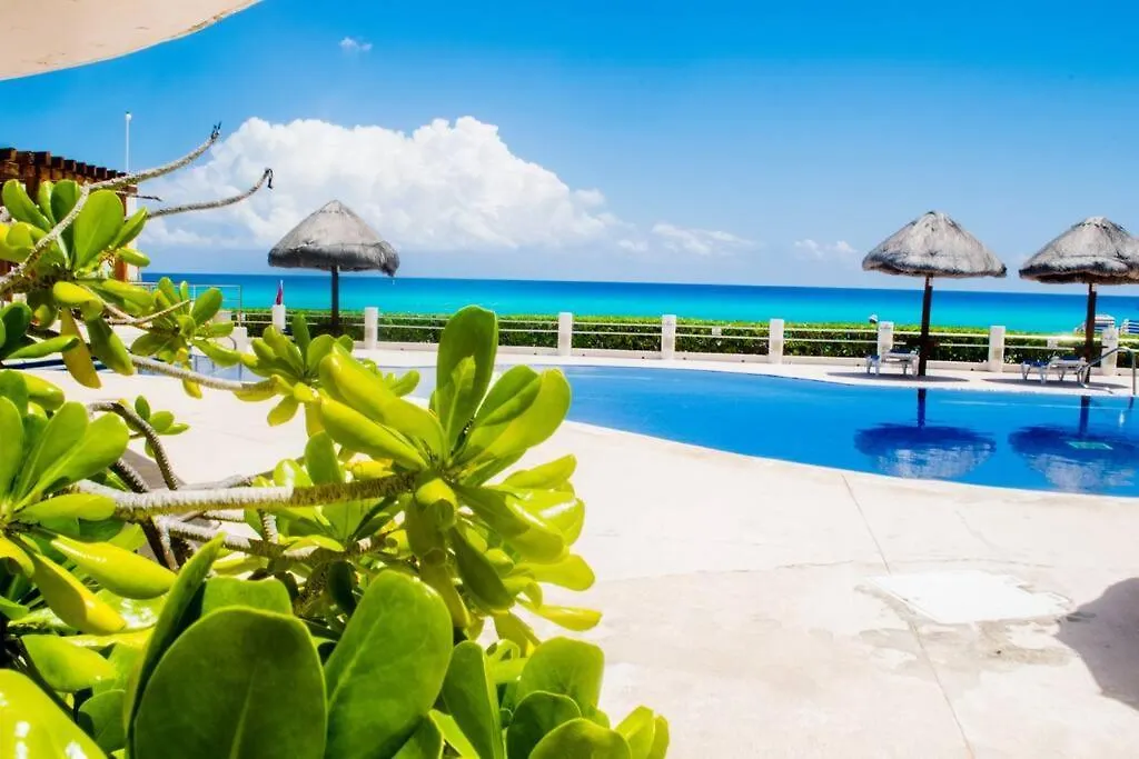 Apartment Ocean Front Villa Marlin, Best Location In Hotel Zone #109 Cancun