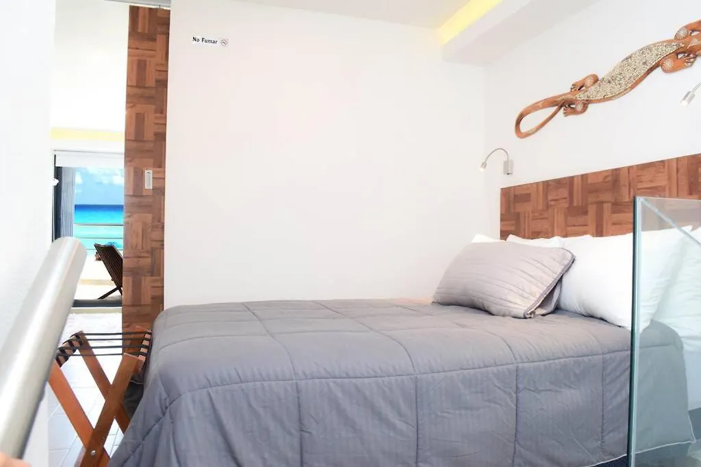Ocean Front Villa Marlin, Best Location In Hotel Zone #109 Cancun Mexico
