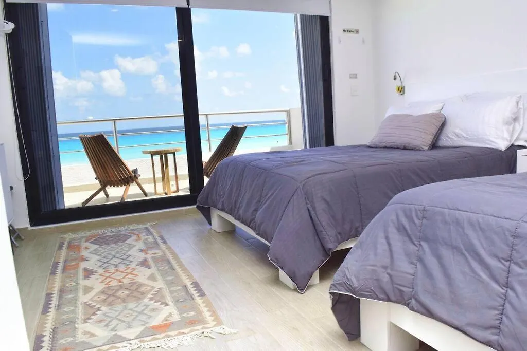 Ocean Front Villa Marlin, Best Location In Hotel Zone #109 Cancun Apartment