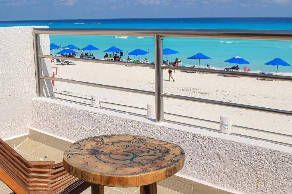 Ocean Front Villa Marlin, Best Location In Hotel Zone #109 Cancun Daire
