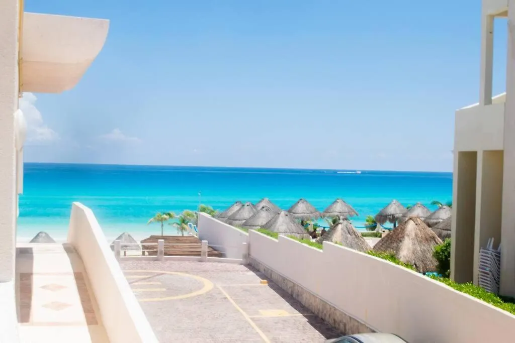 Ocean Front Villa Marlin, Best Location In Hotel Zone #109 Cancun Daire