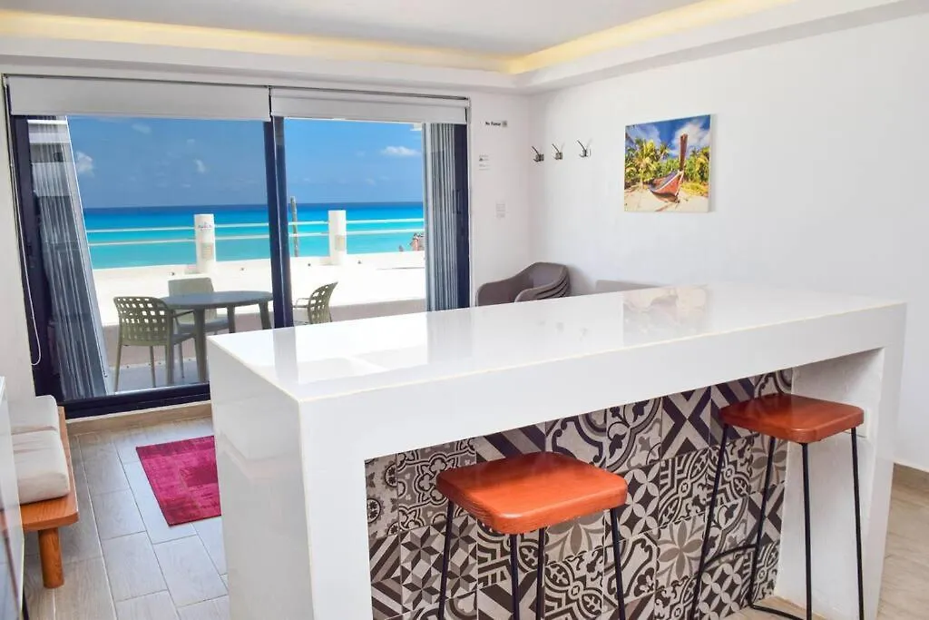 Ocean Front Villa Marlin, Best Location In Hotel Zone #109 Cancun